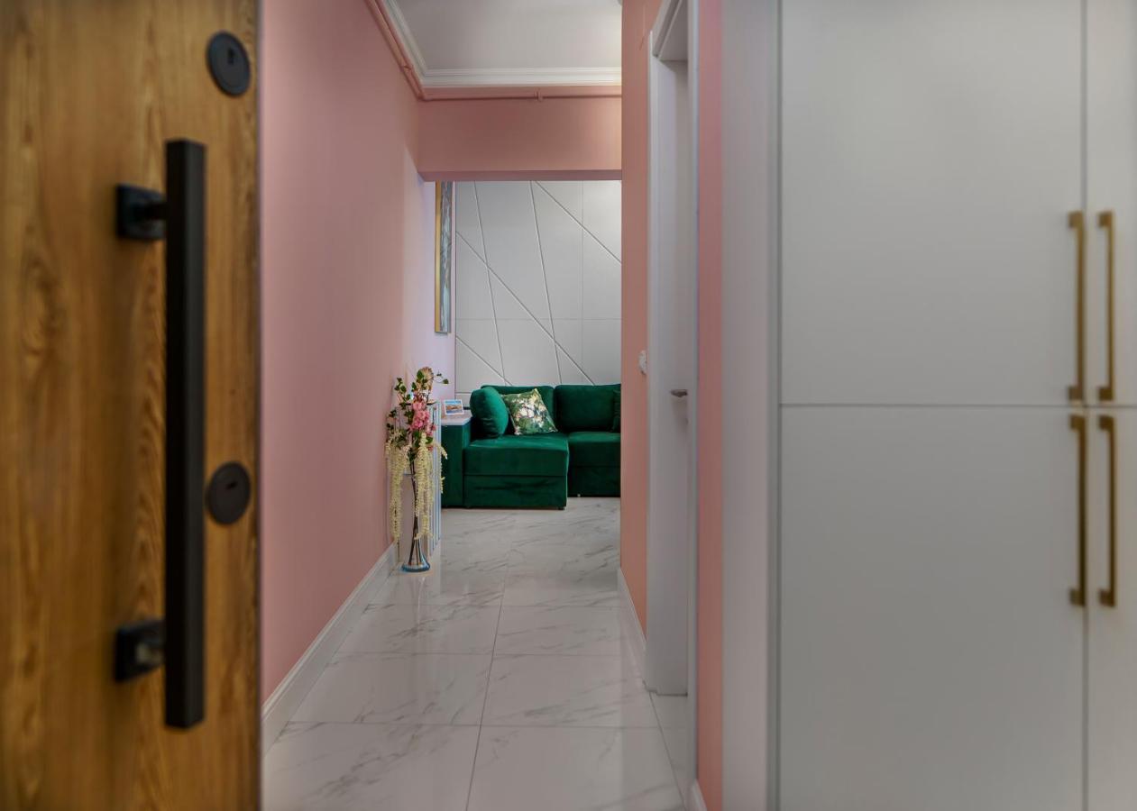 Del Mar Mamaia-Vega Studio Apartment ภายนอก รูปภาพ