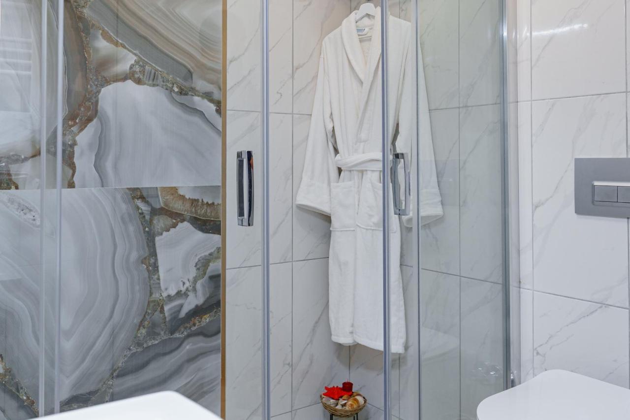 Del Mar Mamaia-Vega Studio Apartment ภายนอก รูปภาพ