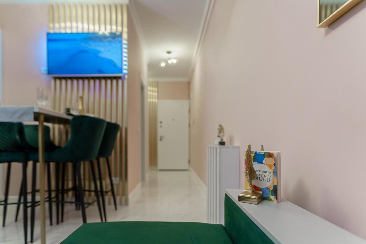 Del Mar Mamaia-Vega Studio Apartment ภายนอก รูปภาพ