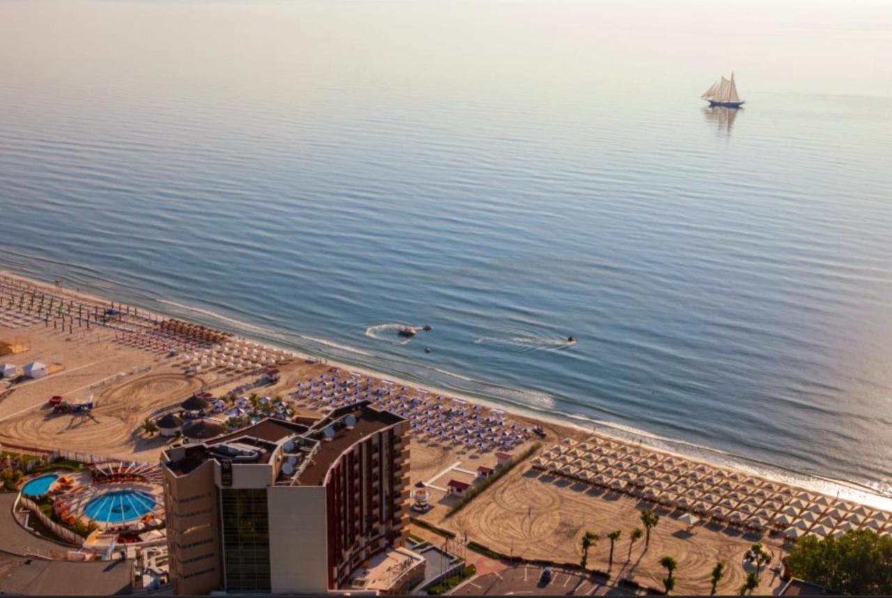 Del Mar Mamaia-Vega Studio Apartment ภายนอก รูปภาพ